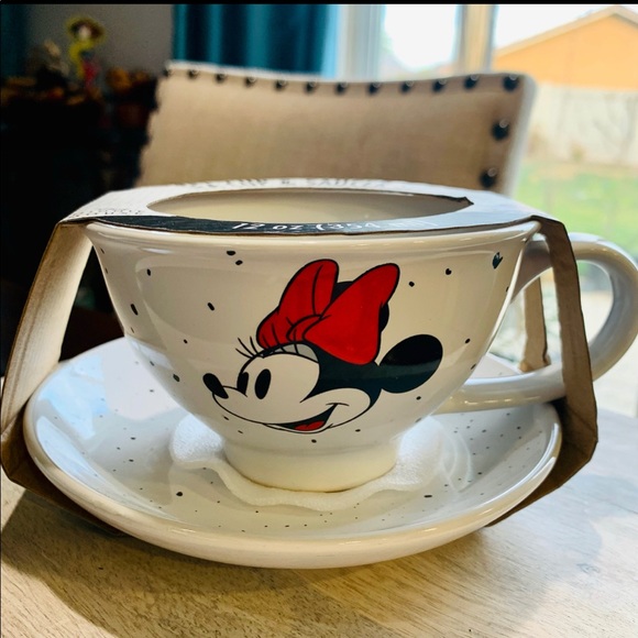 Disney Minnie Mouse Tea Cup and Saucer Set - Picture 1 of 3